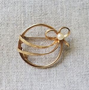 Vintage Bow Brooch